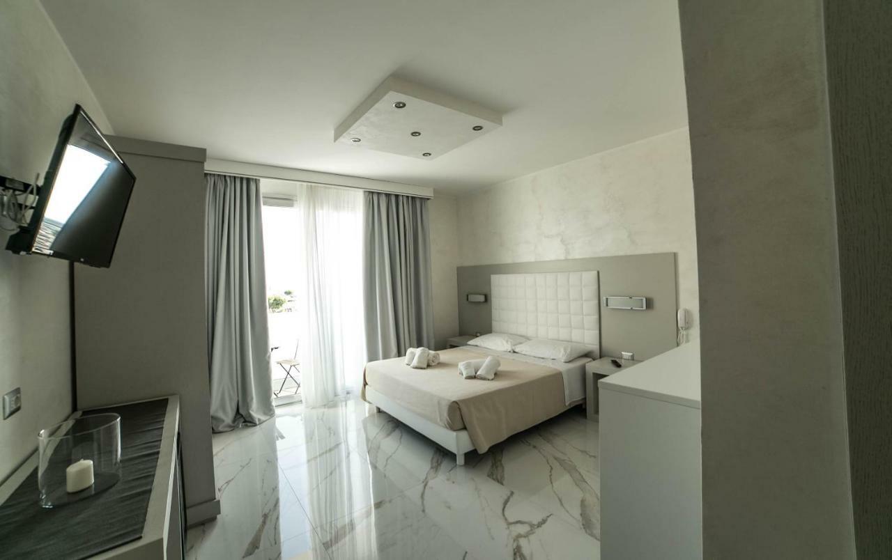 Camera Sul Mare Riviera 포르토 세자레오 외부 사진